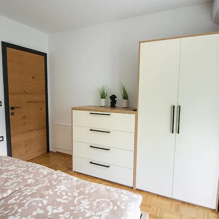 Apartament Hisa Kozjanka *